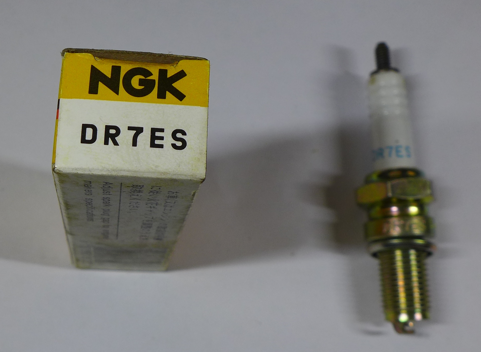 NGK DR7ES Zündkerze
